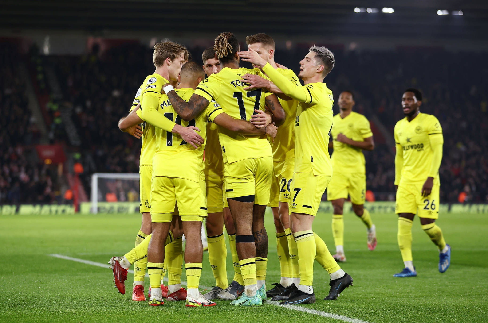 他在球场上 他在球场上